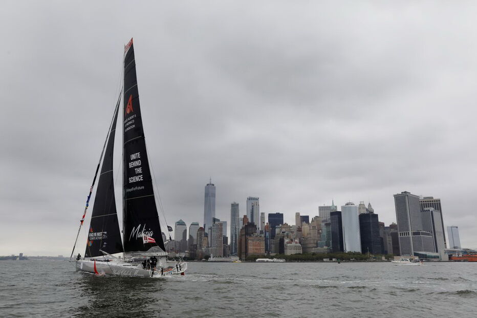 Greta Thunberg chega a Nova Iorque após viagem alternativa