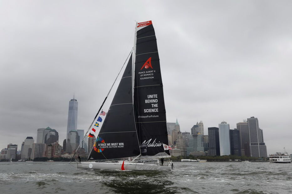 Greta Thunberg chega a Nova Iorque após viagem alternativa