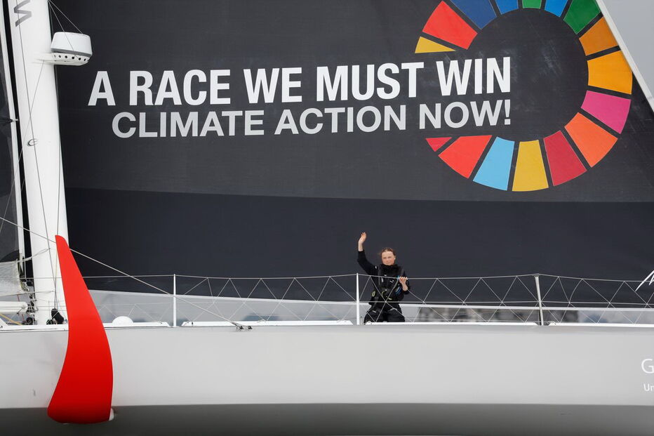 Greta Thunberg chega a Nova Iorque após viagem alternativa