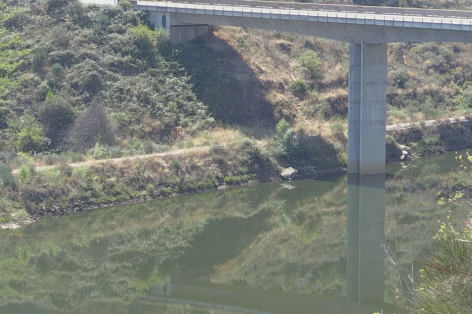 Homem de 51 anos encontrado morto no rio Tua em Murça