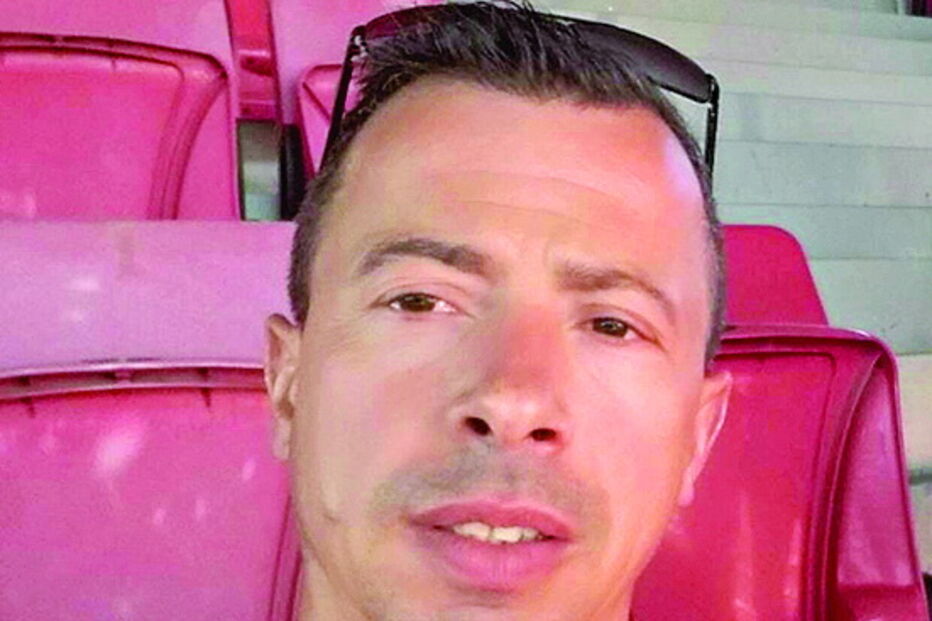 Paulo Jorge Oliveira tem 43 anos