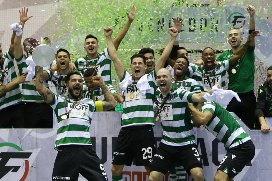 Rixa após dérbi entre Sporting e Benfica de futsal acaba com dezoito detidos