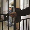 <![CDATA[ Concurso para 200 guardas prisionais abriu hoje co