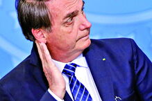 Bolsonaro vai ser operado ao abdómen no próximo domingo