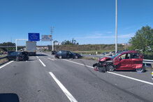 Choque em cadeia faz oito feridos e corta A28 no sentido Porto - Viana do Castelo na Póvoa do Varzim
