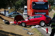 Colisão faz três feridos e corta trânsito no IP2 em Portalegre