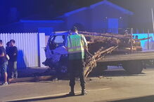 Três feridos em colisão entre carro e camião em Santa Maria da Feira