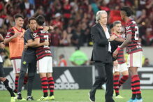 Jorge Jesus vira ídolo no Rio e Maracanã explode com cânticos para o 'mister' após nova vitória do Flamengo
