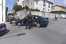 Criança e mulher feridas em colisão em Vila Nova de Gaia