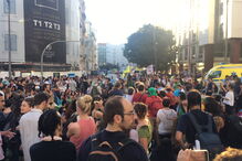 Extinction Rebellion Portugal em protesto em frente ao Banco de Portugal