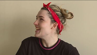 Jovem que vive com duas balas no cérebro gera onda de solidariedade