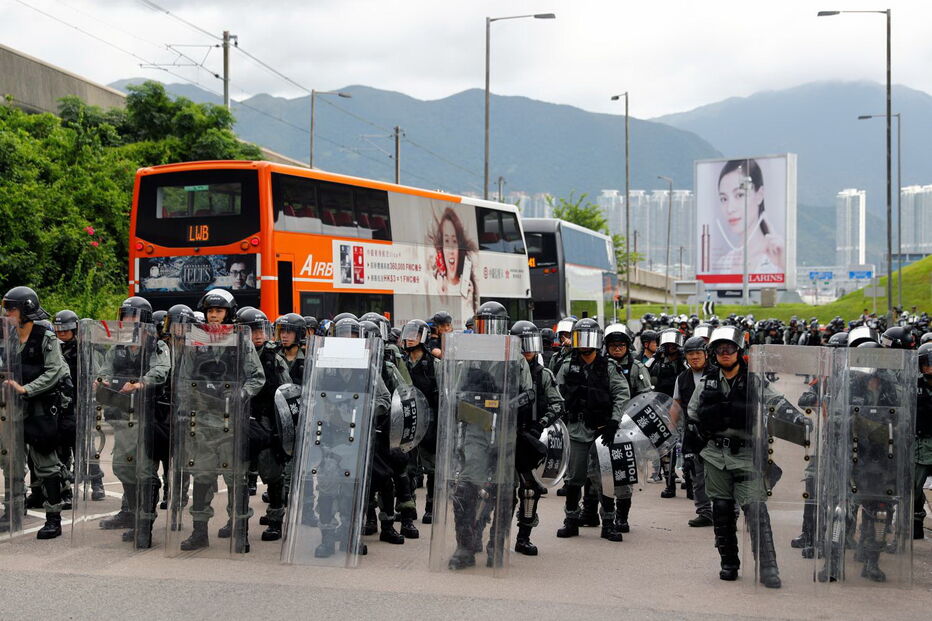 Protestos voltam a Hong Kong com greve geral e boicote às aulas