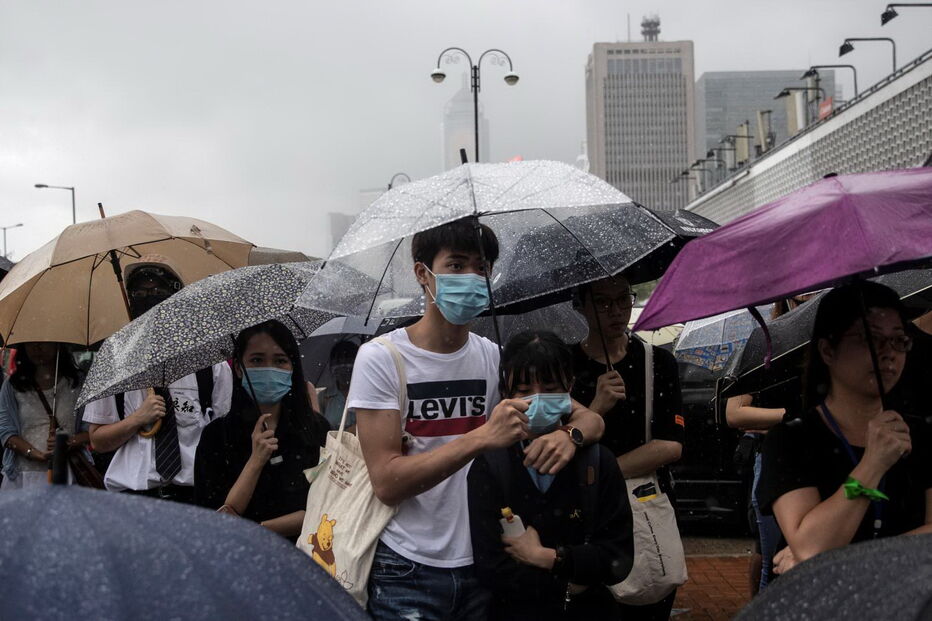 Protestos voltam a Hong Kong com greve geral e boicote às aulas