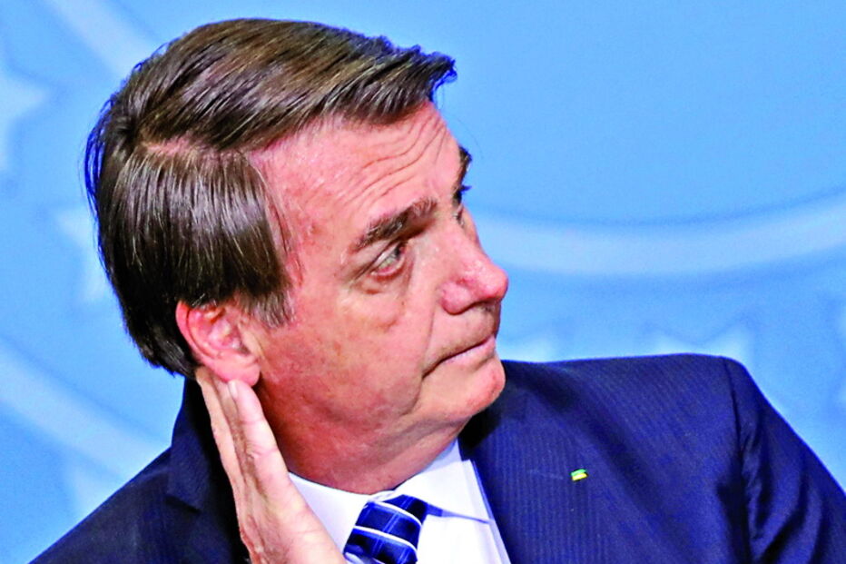 Bolsonaro vai ser operado ao abdómen no próximo domingo