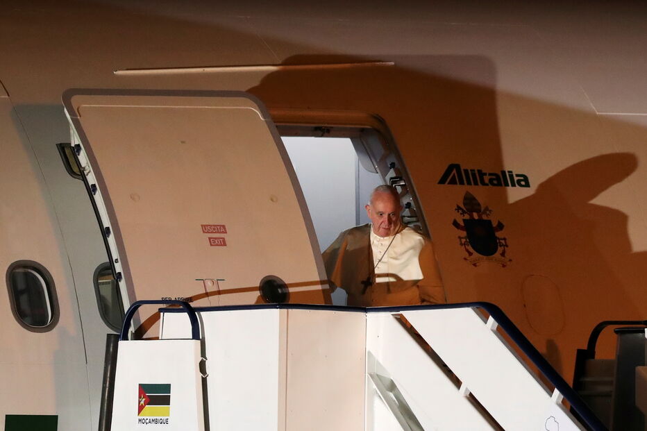 Papa Francisco já chegou a Moçambique para iniciar viagem a África