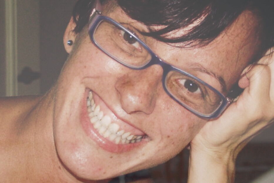 Carla foi morta à facada. Moisés deu-lhe uma facada no abdómen e a seguir meteu o corpo numa banheira com água quente