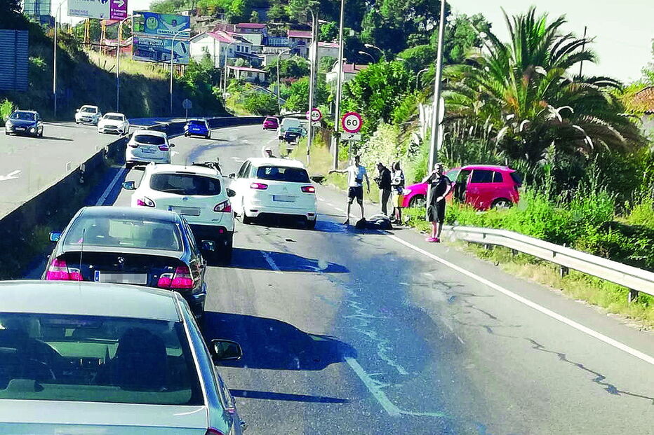 Vários condutores presenciaram o acidente de aviação