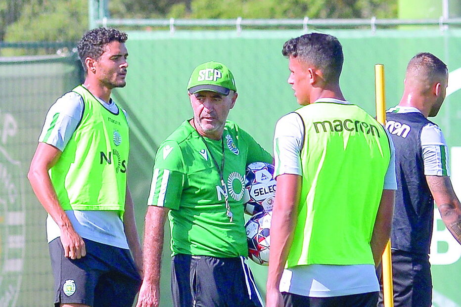 Leonel Pontes durante treino do Sporting