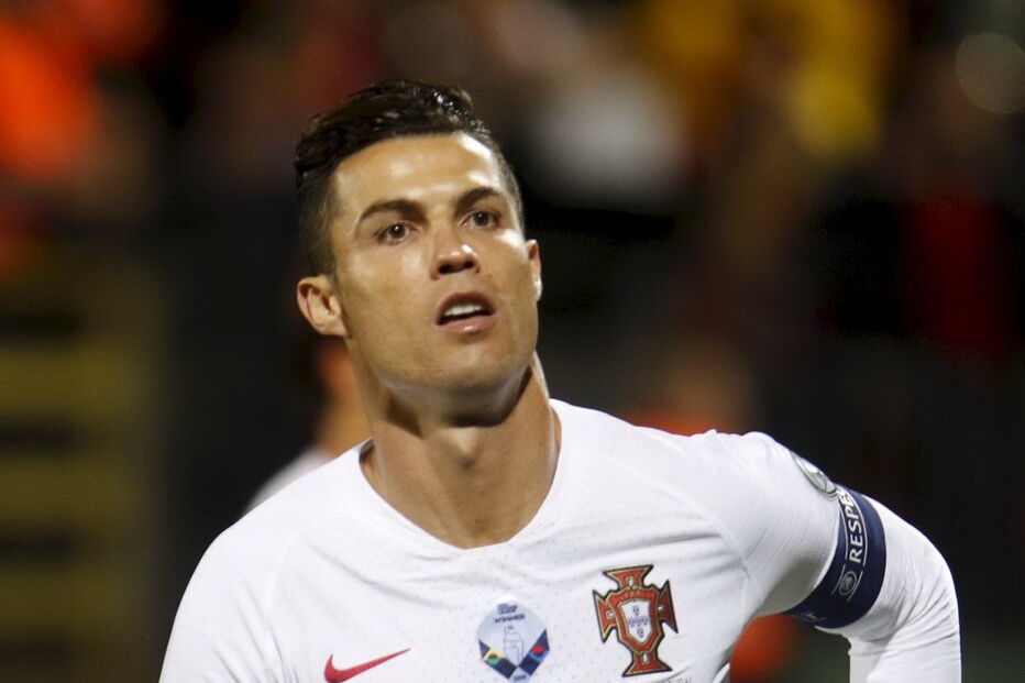 Cristiano Ronaldo marcou o seu 90º golo pela seleção