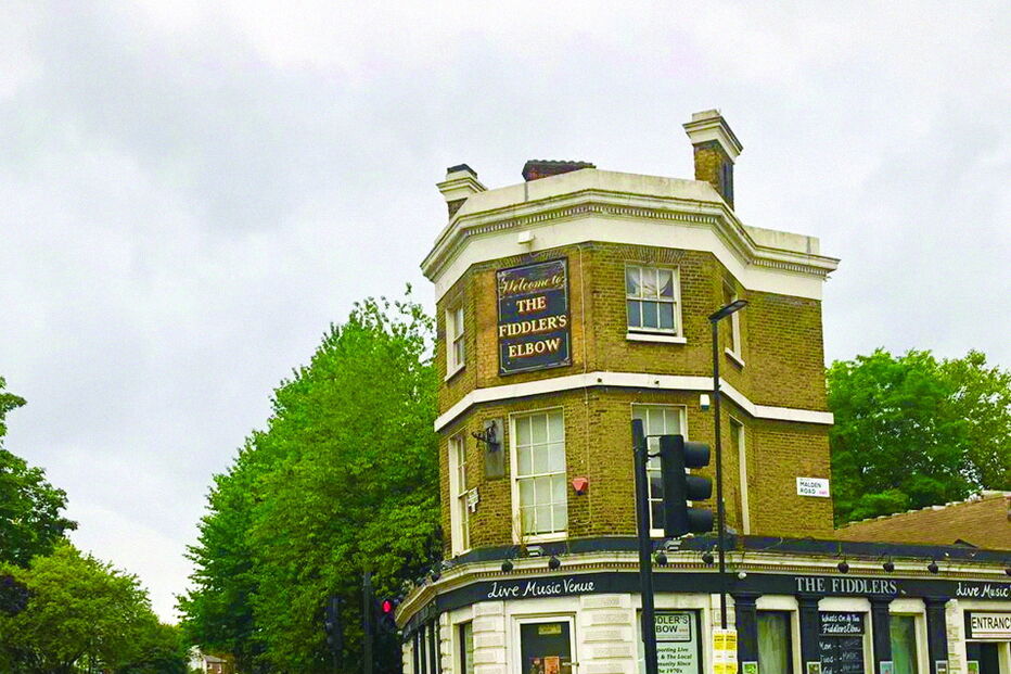 Polícia fez perícias no local do crime numa tentativa de chegar aos autores