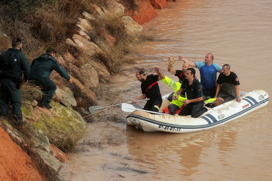 Sobe para quatro o número de mortes causadas pelas chuvas fortes em Espanha