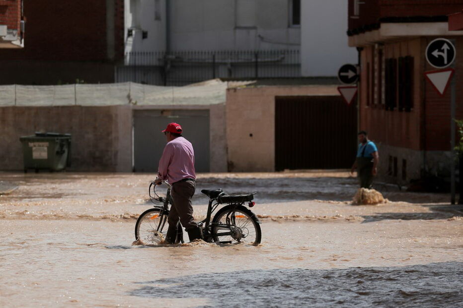 Sobe para quatro o número de mortes causadas pelas chuvas fortes em Espanha