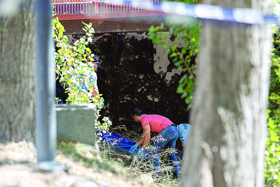 Morador alerta autoridades para corpo a boiar no rio Lis