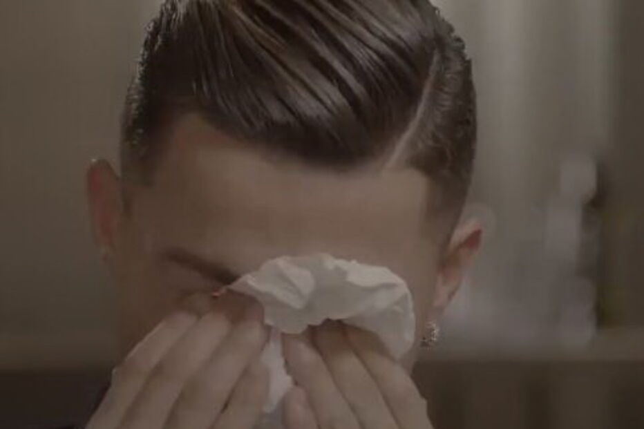 Cristiano Ronaldo desfaz-se em lágrimas