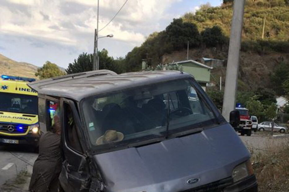  Cinco feridos após despiste de carrinha em Tabuaço