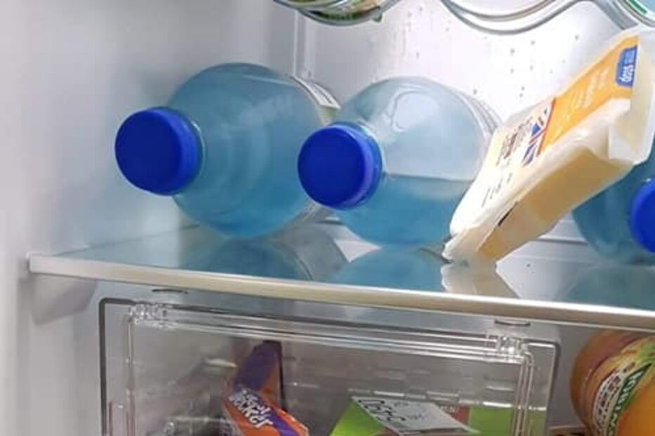 Homem instala cofre no frigorífico para impedir a noiva de comer os seus chocolates