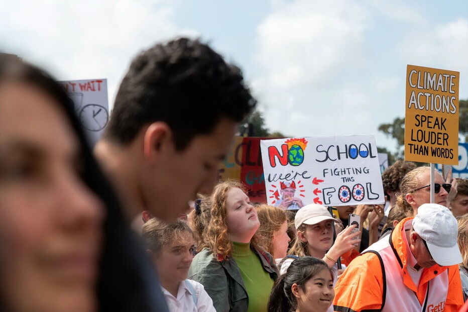 Milhares de alunos na Austrália e nas Ilhas do Pacífico em greve pelo clima