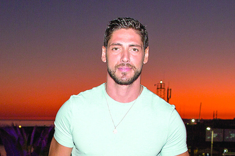 Ângelo Rodrigues está internado há um mês