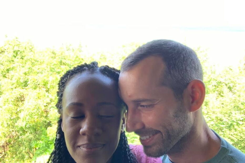 Homem faz pedido de casamento debaixo de água e acaba afogado