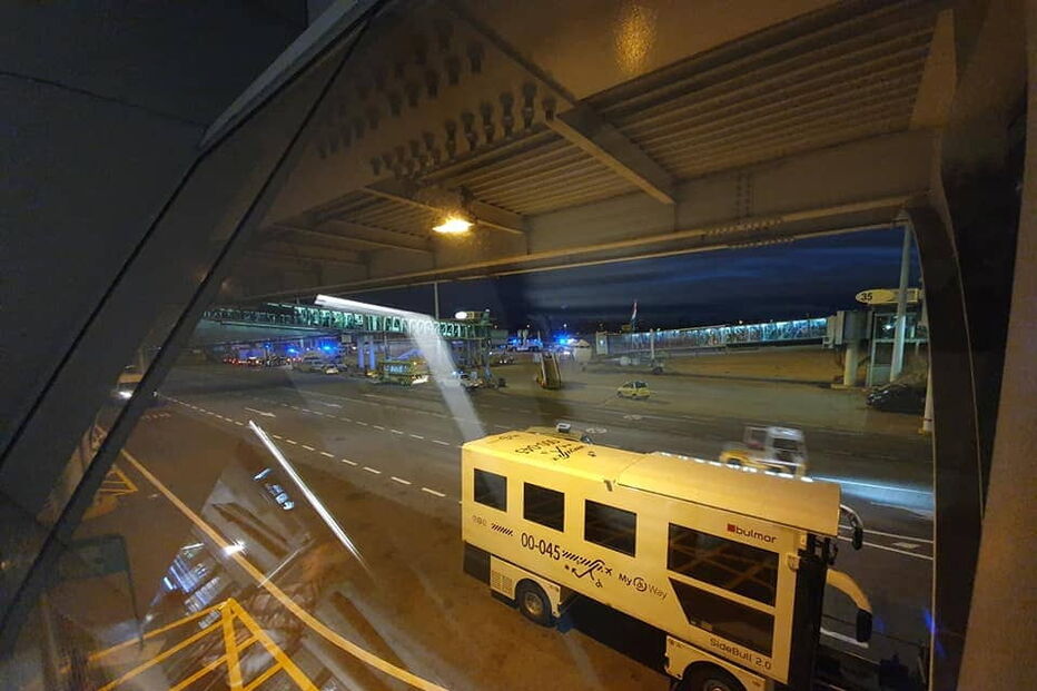 Incêndio no trem traseiro de avião da Transavia