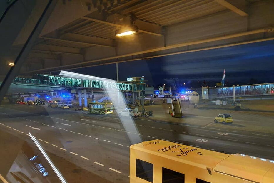 Incêndio no trem traseiro de avião da Transavia