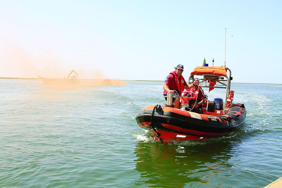 Marinha e Autoridade Marítima preparam salvamento espetacular