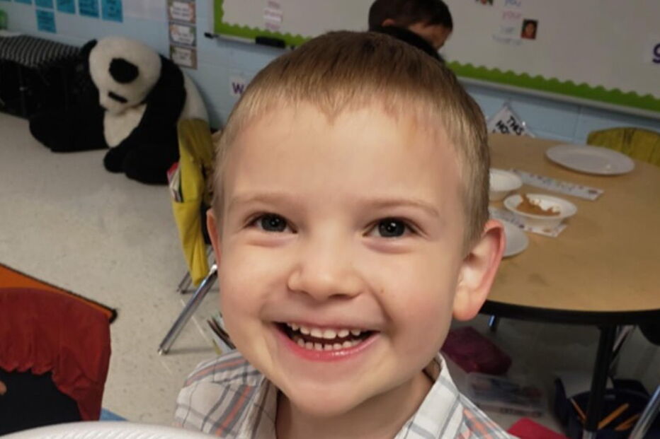 Menino autista de cinco anos rotulado de 