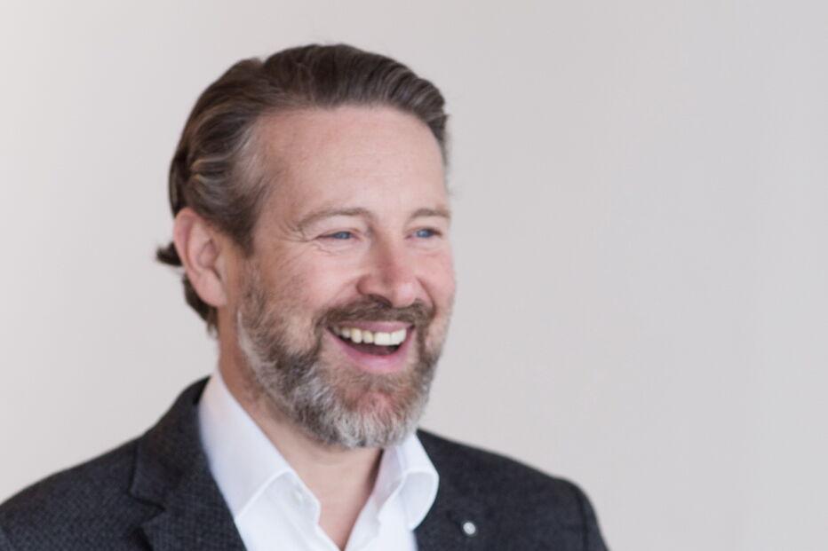 2019-09-26_12_55_04 Mike_portrait.jpg