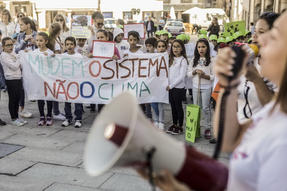 Estudantes da Guarda alertam para defesa do planeta e pedem 