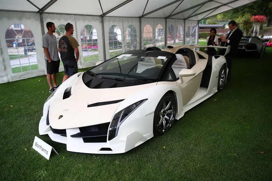 Leiloada coleção de carros de luxo do filho do presidente da Guiné Equatorial 