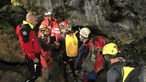 Portugueses resgatados em segurança de gruta: 'Nós estávamos bem'