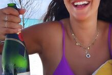 Sofia Ribeiro mostrou-se feliz em dia de festa