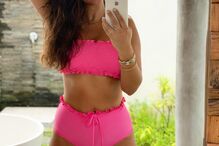 Sofia Ribeiro mostra a sensualidade