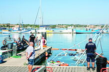 Barco de pesca foi ao fundo na ria de Alvor