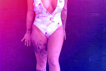 Fanny era gozada pelas formas mais redondas