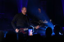 Mestres da pop eletrónica, Orchestral Manoeuvres in the Dark, deram lição de mestria numa Aula Magna praticamente esgotada.