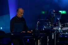 Mestres da pop eletrónica, Orchestral Manoeuvres in the Dark, deram lição de mestria numa Aula Magna praticamente esgotada.