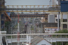 Carro abalroado por comboio em Alhandra