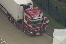 Trinta e nove mortos encontrados dentro de camião no Reino Unido	