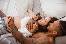 Caio Lucas e Mariana Miyaki esperam novo bebé após aborto